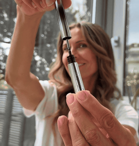 Long, full and youthful eyelashes – after just one coat!